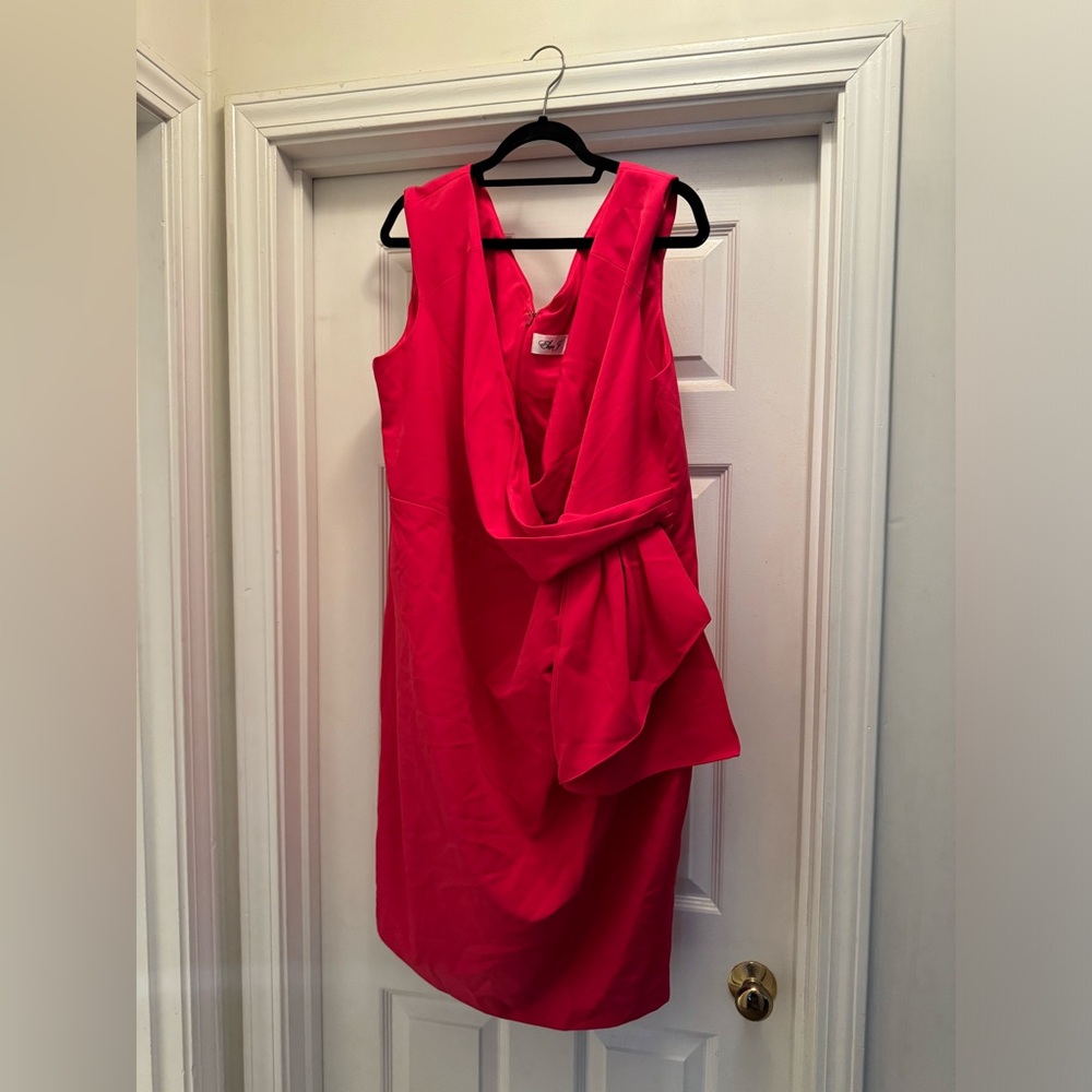 Eliza J CAP SLEEVE DRAPE CREPE SHEATH DRESS IN PINK - Picture 5 of 7